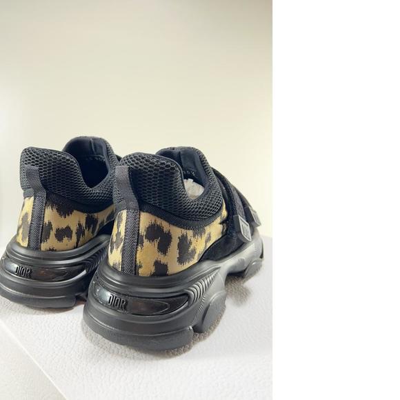 D-Wander Velcro Leopard Print Brown Black Athletic Sneaker E424